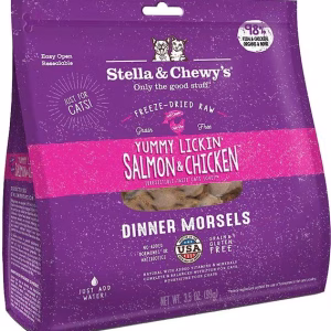 Stella & Chewy's Yummy Lickin' Salmon & Chicken Dinner Morsels Freeze-Dried Raw Cat Food 8oz